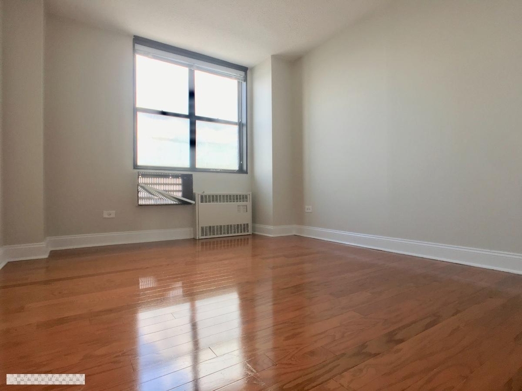 3333 Broadway - Photo 8