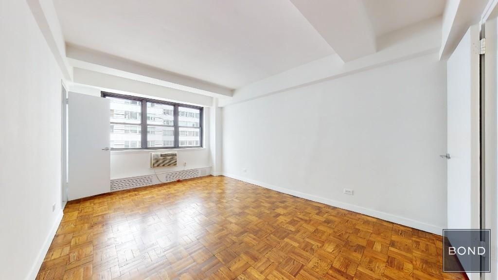East 69th Street - Photo 2