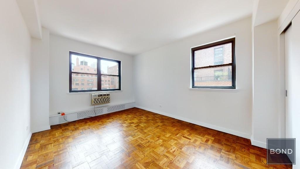 East 69th Street - Photo 3