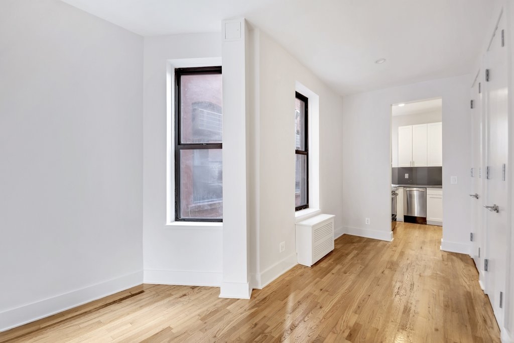 West 45th Street - Photo 0