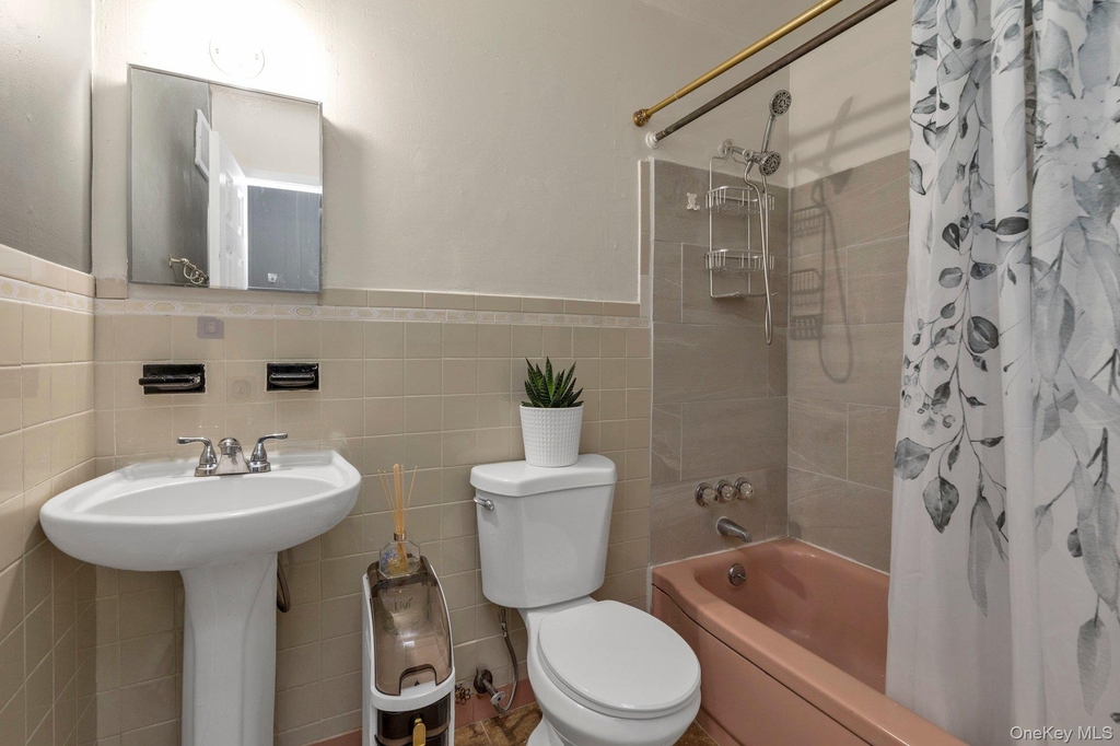 100-06 32nd Avenue - Photo 8