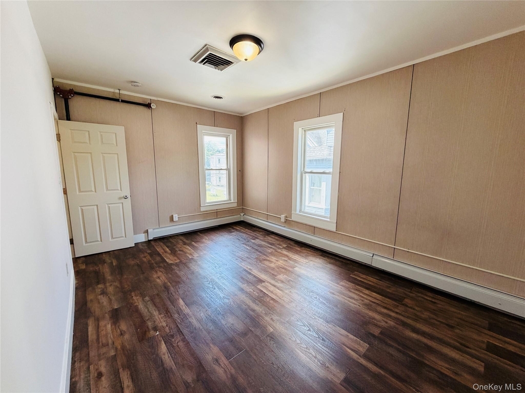 125 Wickham Avenue - Photo 3