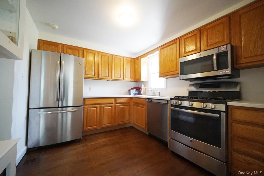 416 Ridgeway - Photo 12