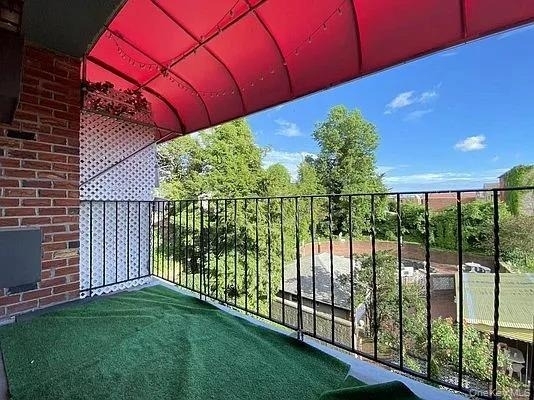 5745 74th Street - Photo 3