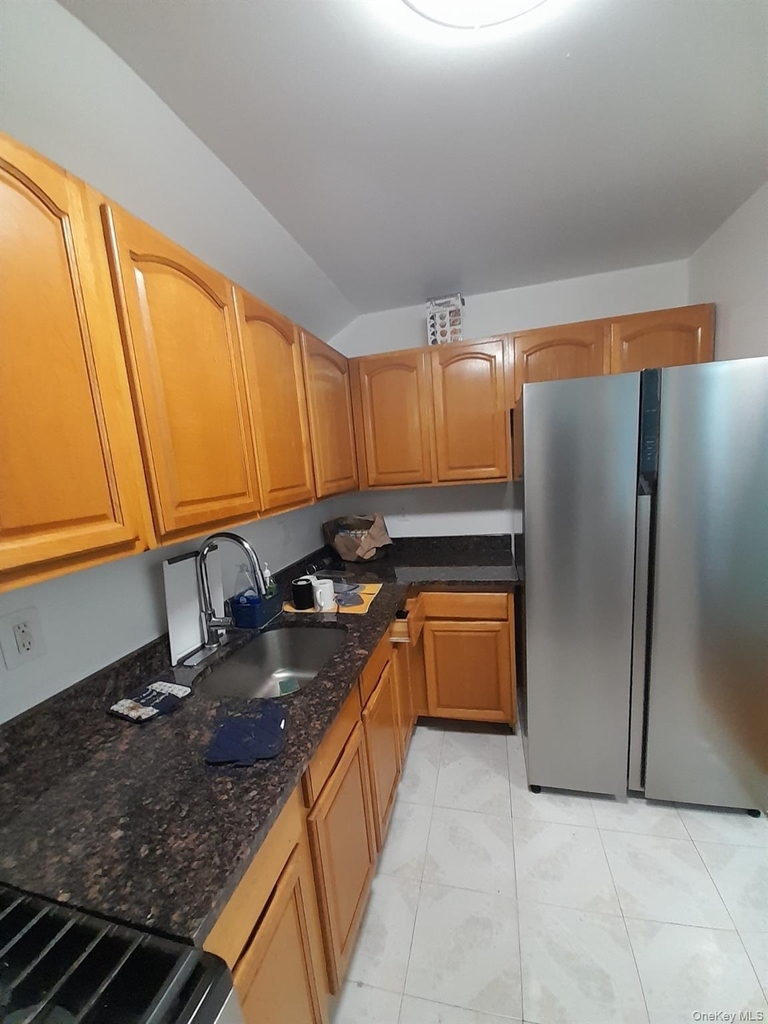 176-34 133rd Avenue - Photo 4
