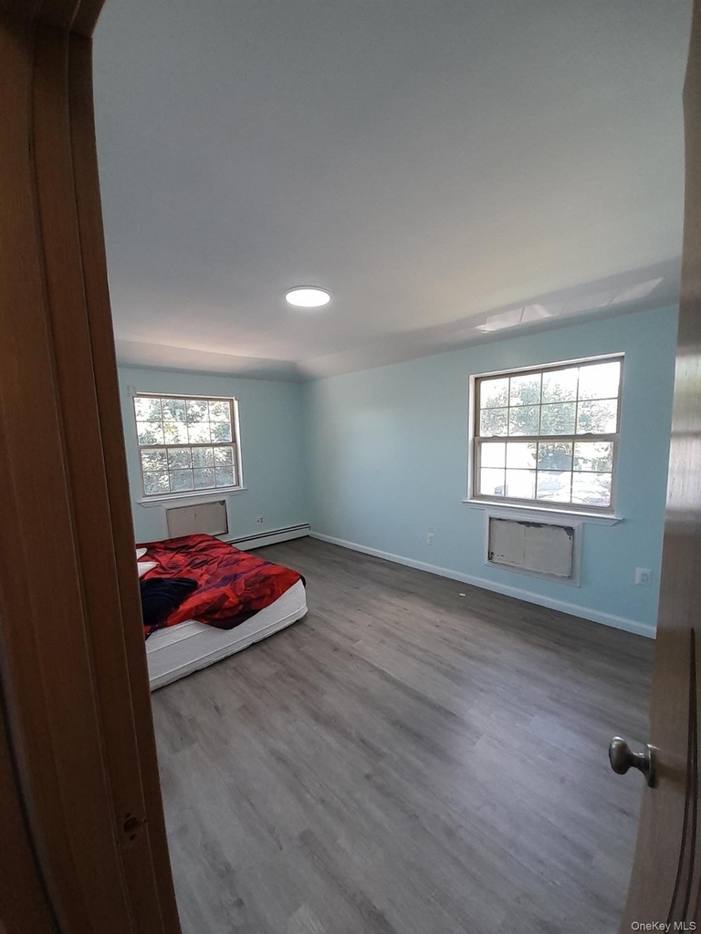 176-34 133rd Avenue - Photo 8