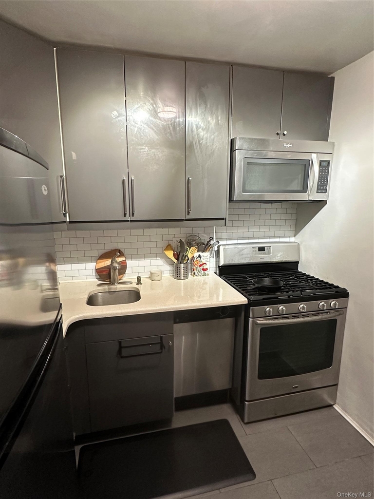 175-20 Wexford Terrace - Photo 4