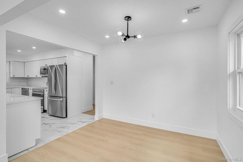 2386 New York Avenue - Photo 2