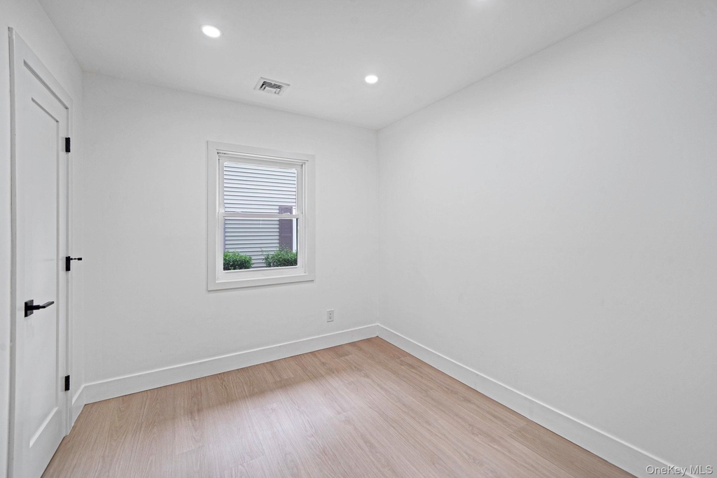 2386 New York Avenue - Photo 11