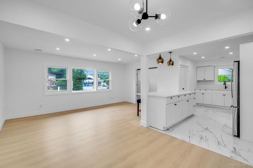 2386 New York Avenue - Photo 3