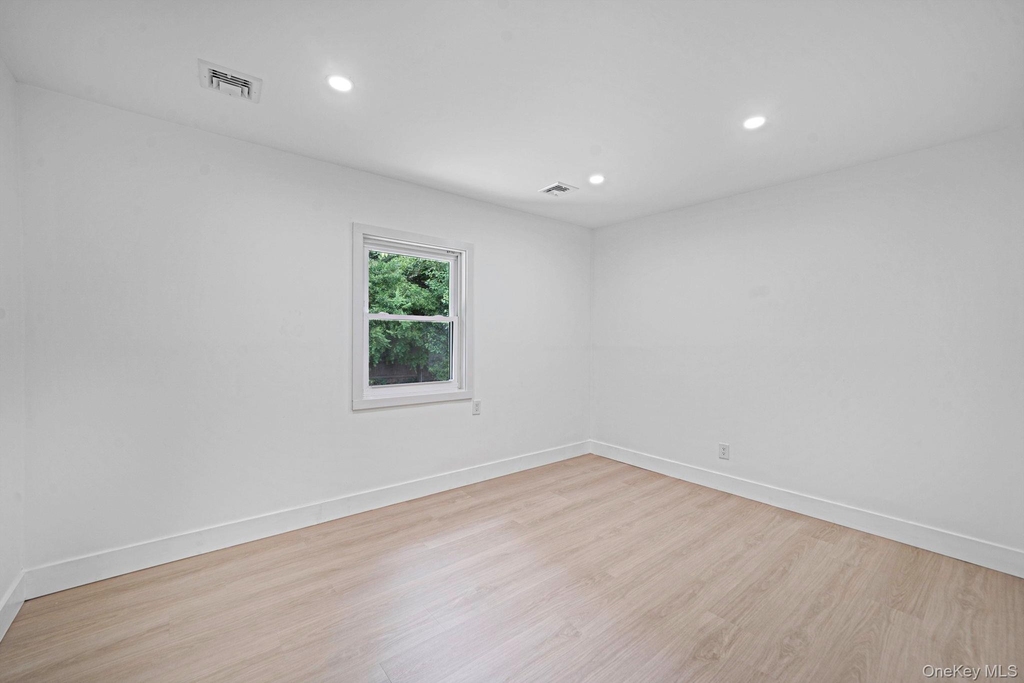 2386 New York Avenue - Photo 13