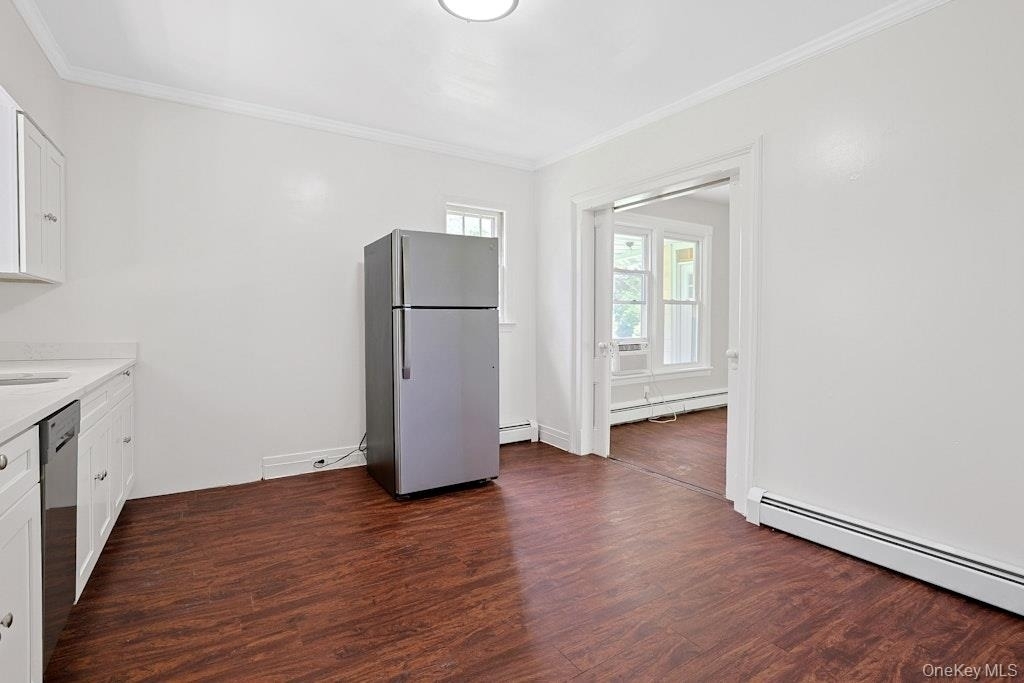 547 King Street - Photo 1