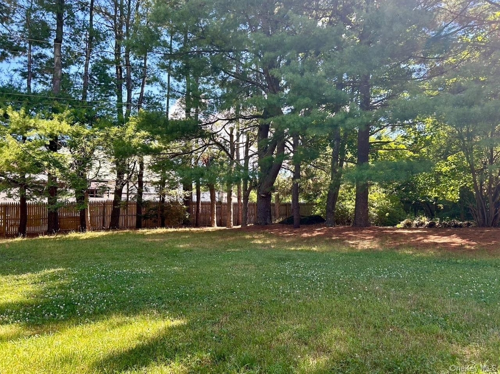 1 Holland Lane - Photo 8