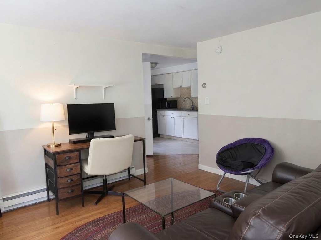 1 Holland Lane - Photo 3