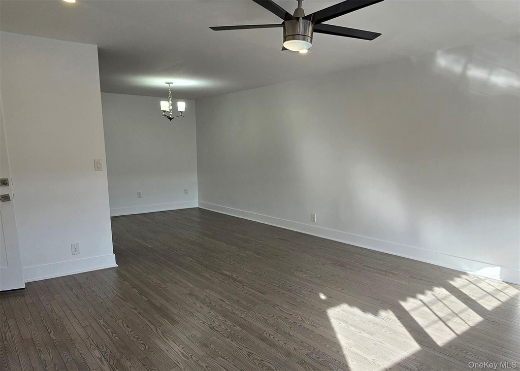 7411 85th Drive - Photo 3