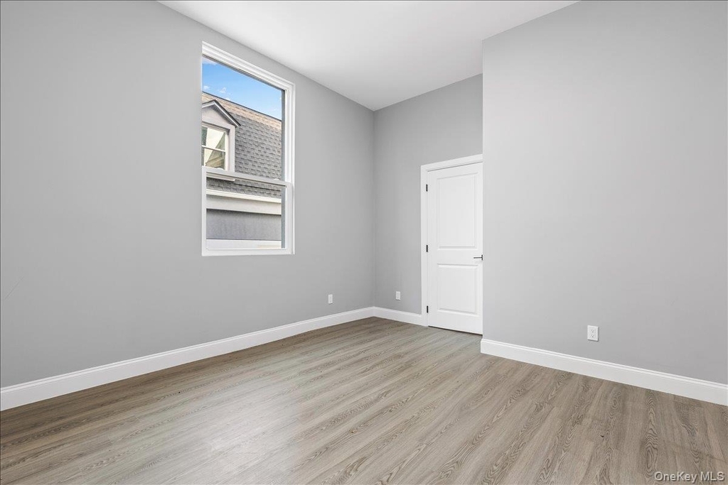 222 Primrose Avenue - Photo 11