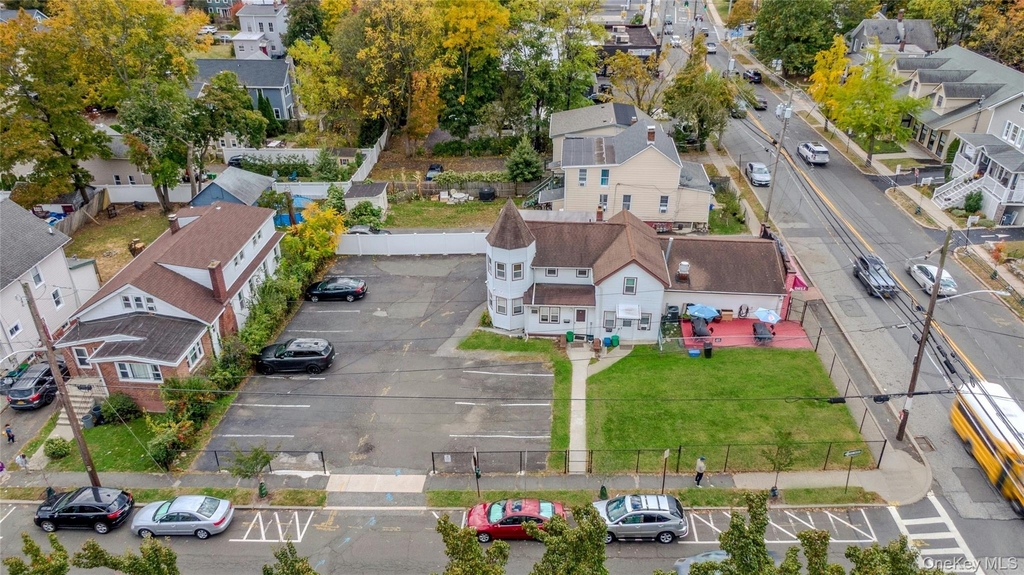 169 Sickles Avenue - Photo 2