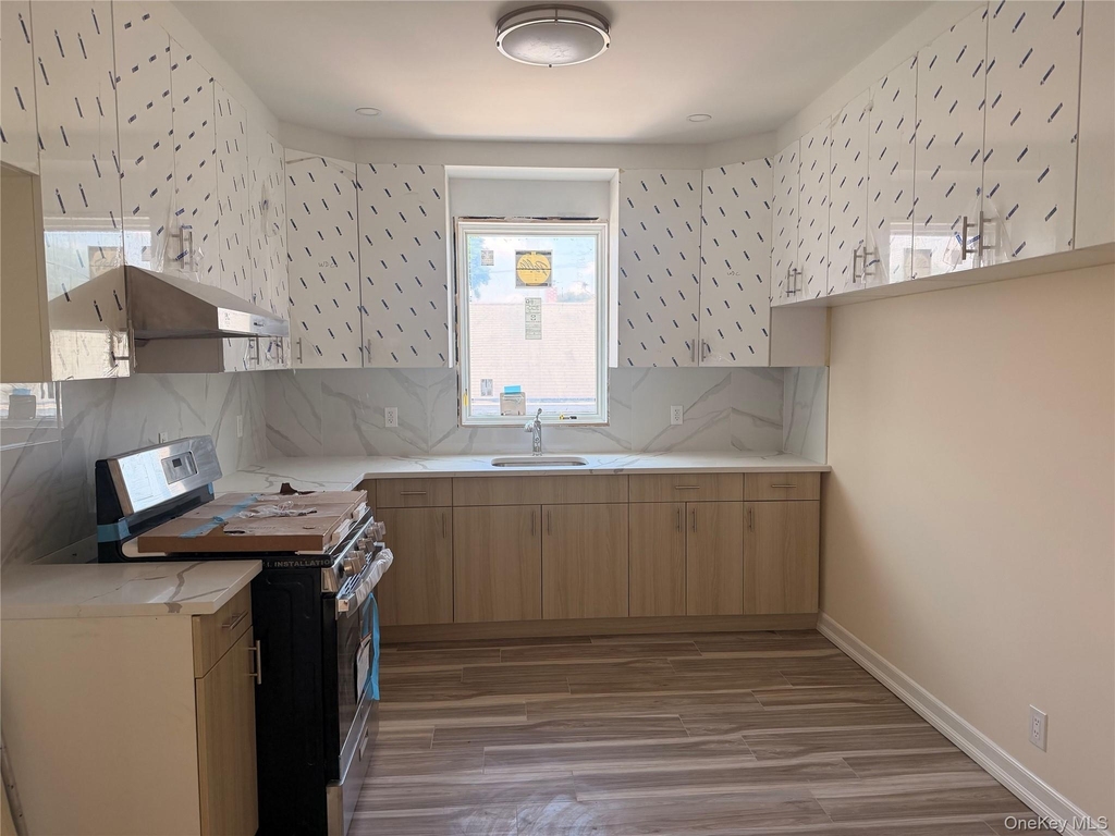 164-16 75th Road - Photo 4