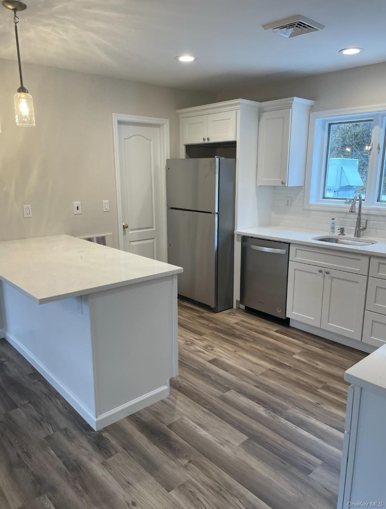 222 Main Street - Photo 3