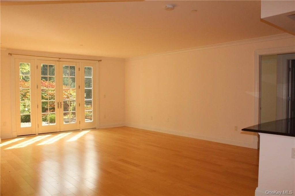 405 Trump Park - Photo 7