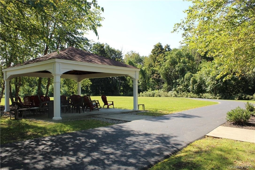 405 Trump Park - Photo 29