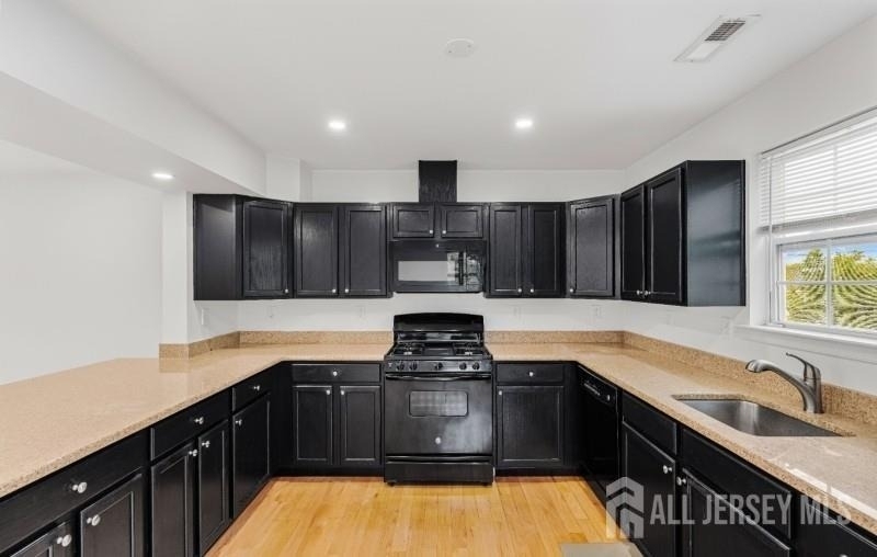 8 Alfred Avenue - Photo 7