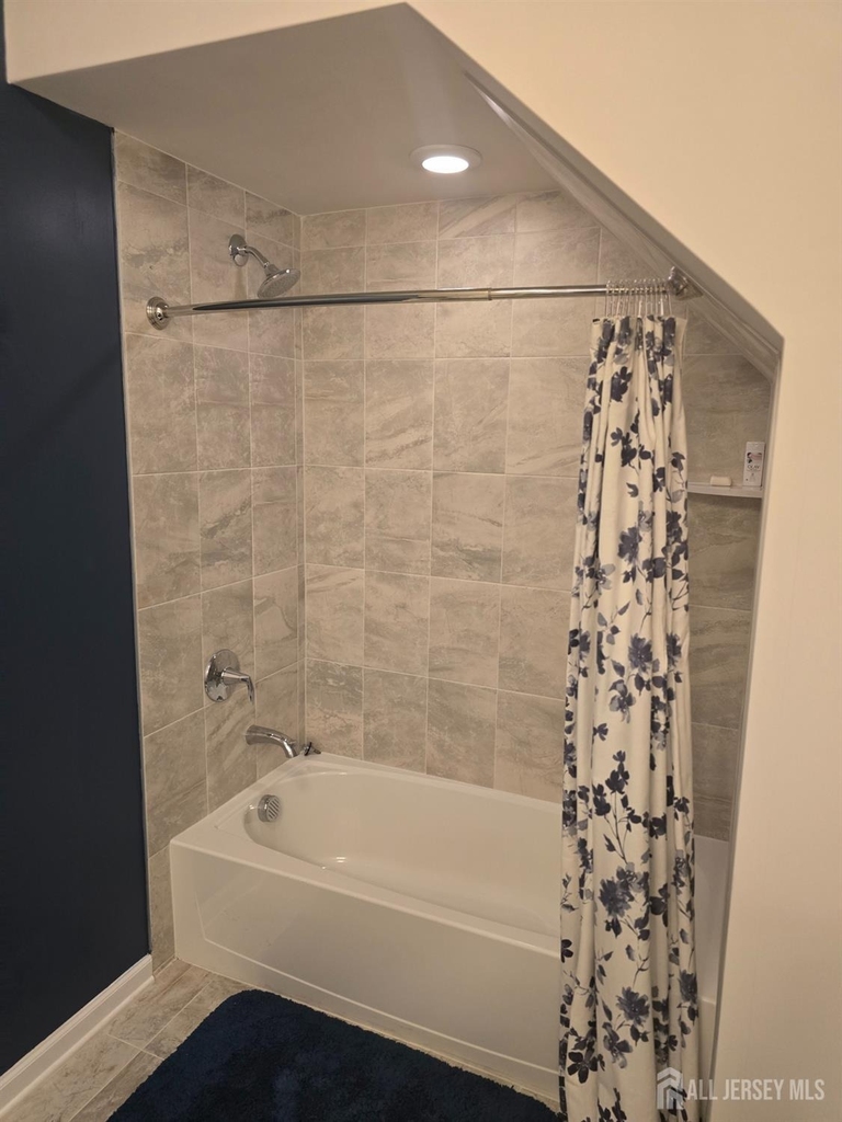 907 Greenland Square - Photo 7