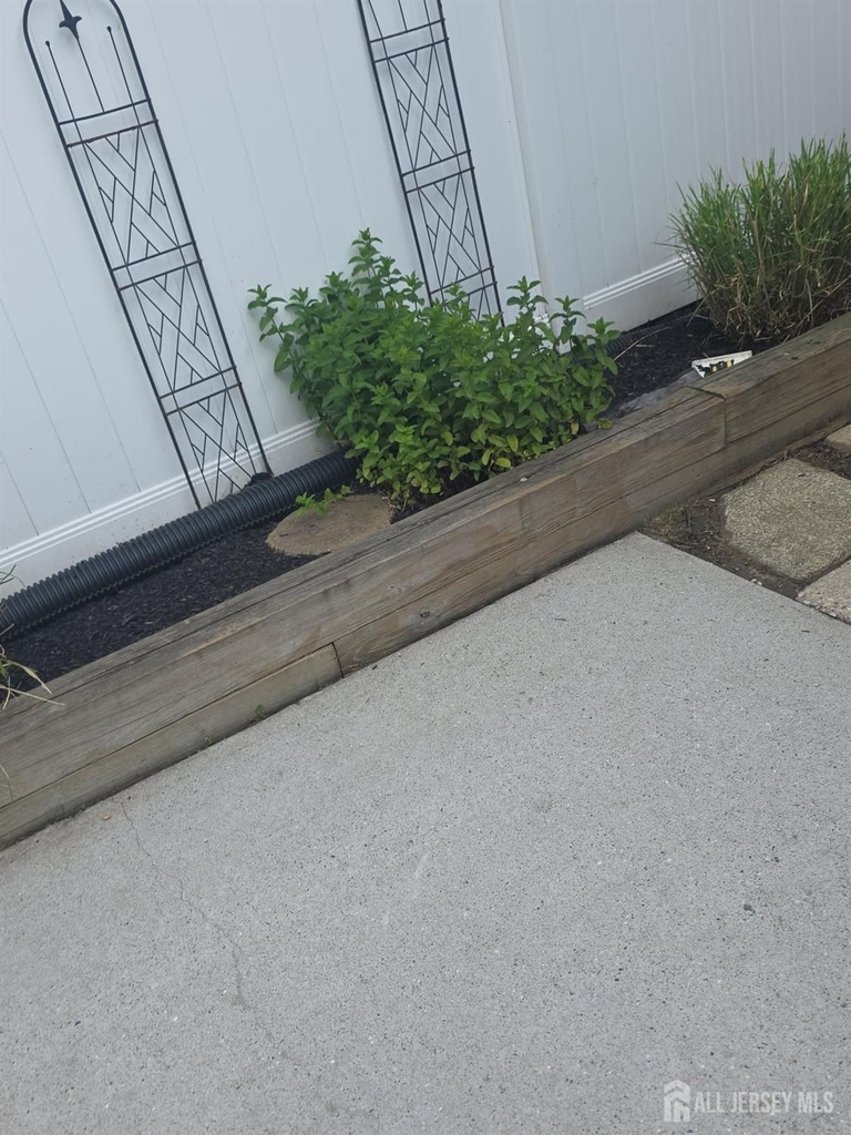 4 Lisa Court - Photo 18