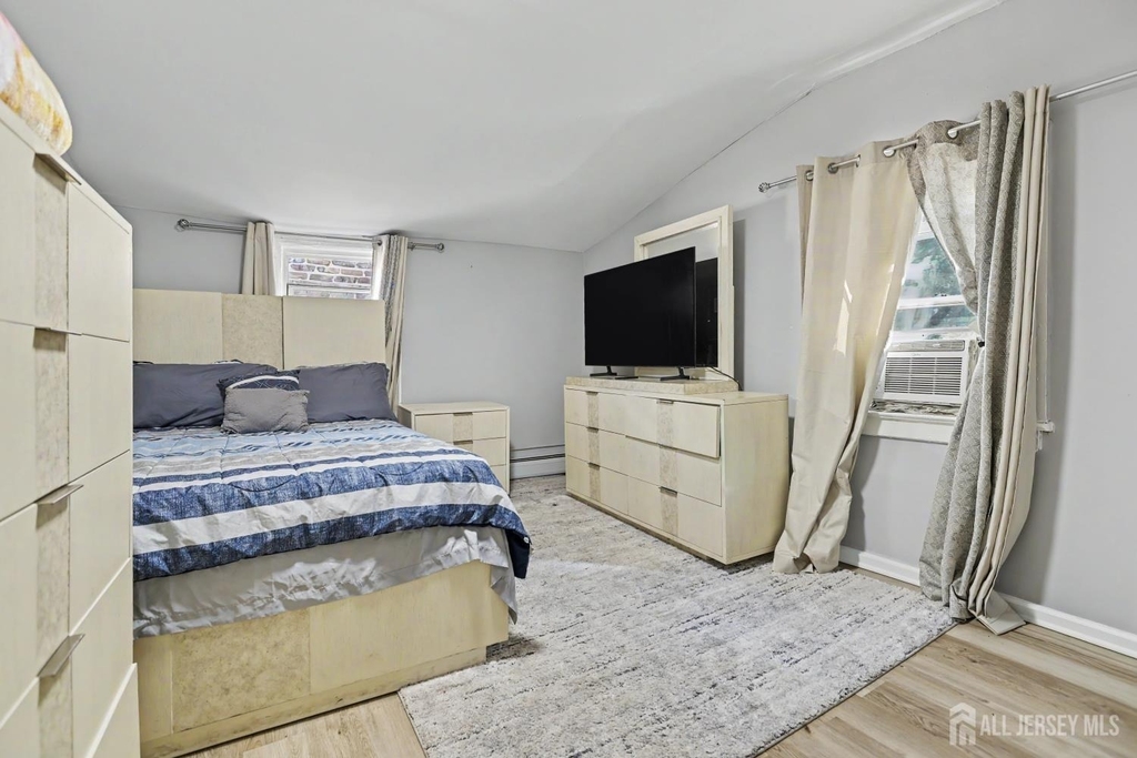 181 Hale Street - Photo 13