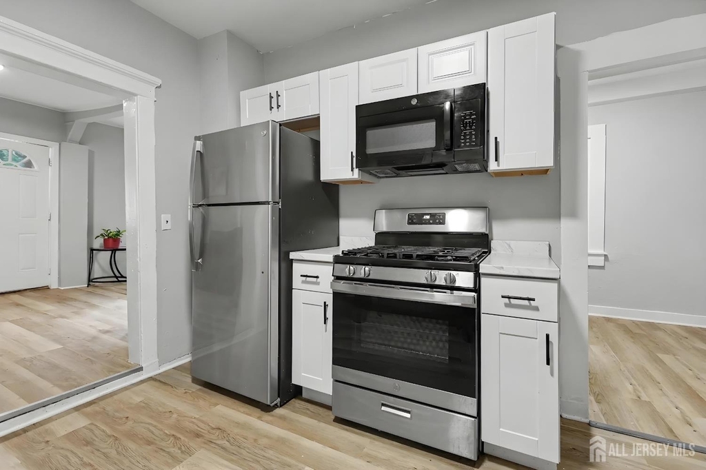181 Hale Street - Photo 9