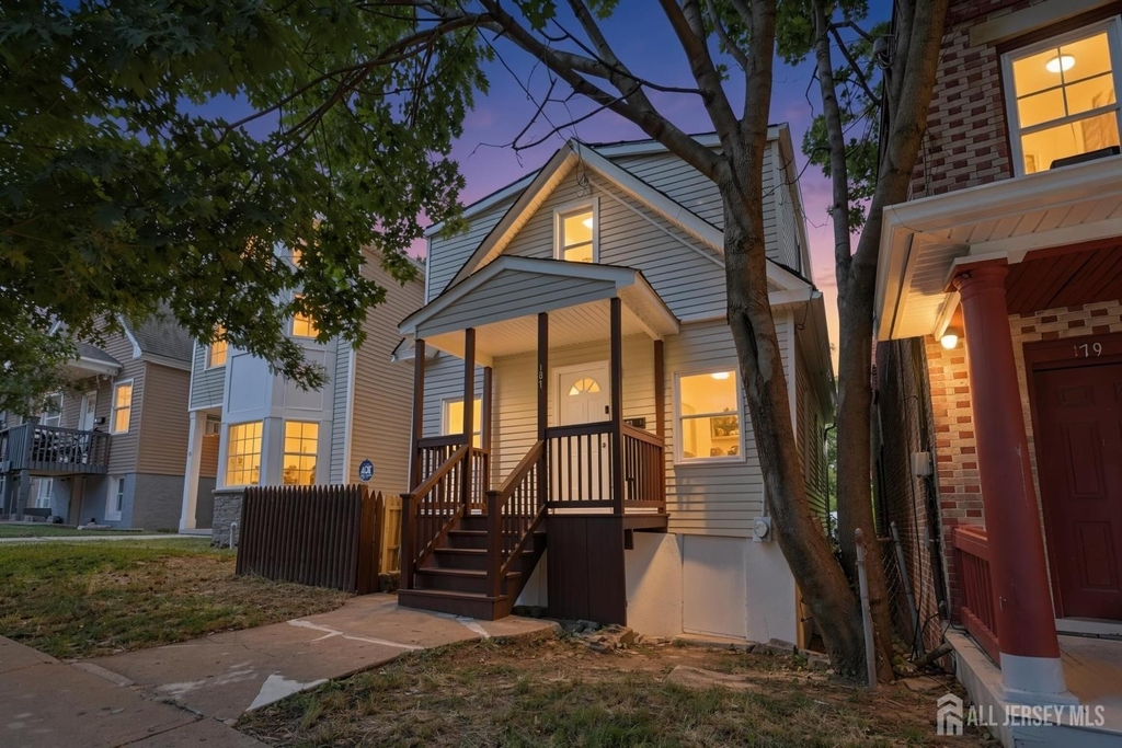 181 Hale Street - Photo 0