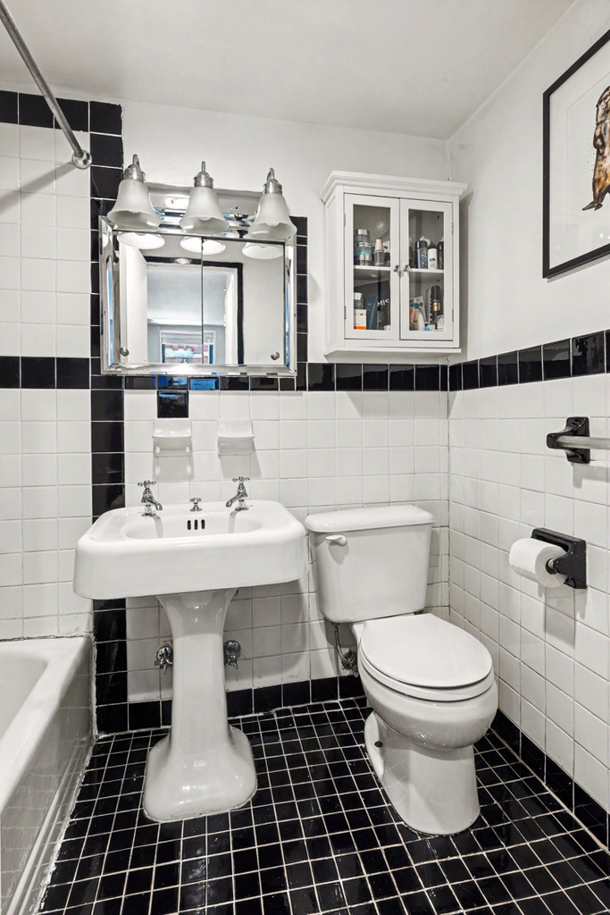 145 E 29th Street - Photo 3