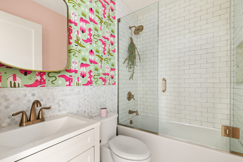 686 Carroll Street - Photo 6