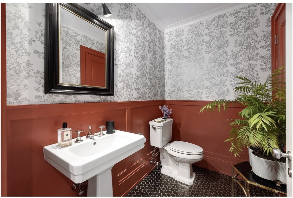 410 W 24th Street - Photo 11