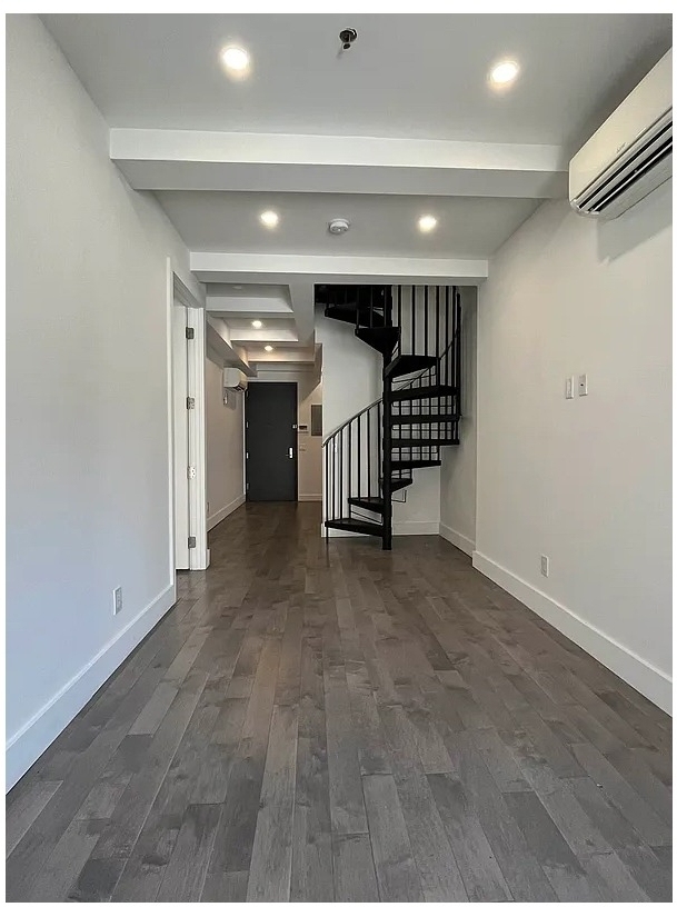 2113 5th Avenue - Photo 3