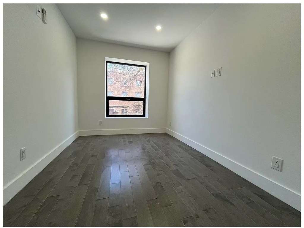 2113 5th Avenue - Photo 9