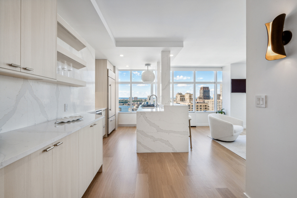 160 W 66th Street - Photo 6