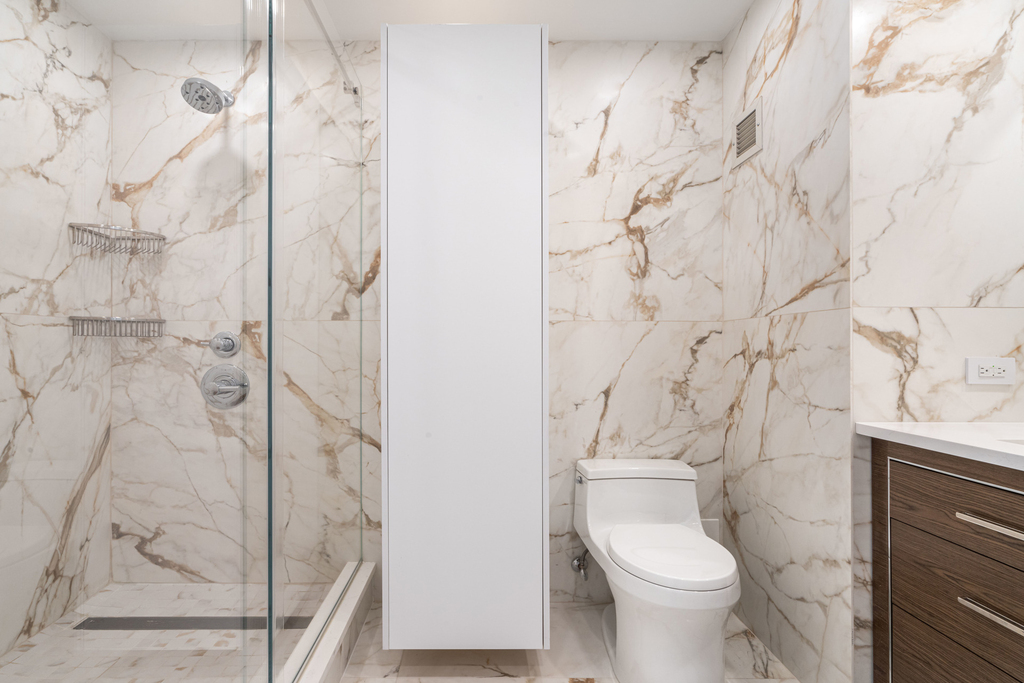 160 W 66th Street - Photo 9