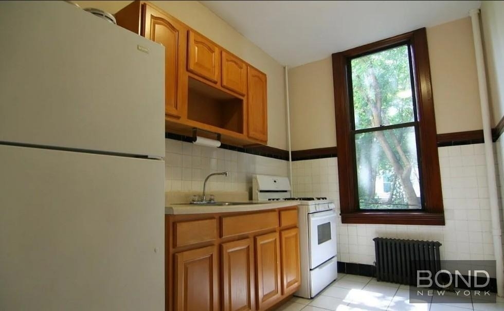 100 Cornelia Street - Photo 3