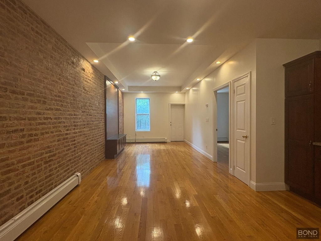 1410 Jefferson Avenue - Photo 3