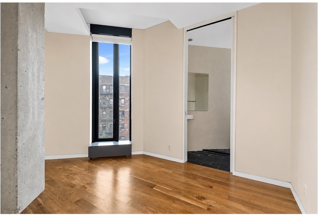 1 7th Avenue S - Photo 8