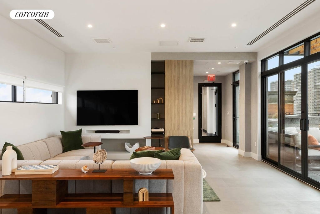 50 Varet Street - Photo 13