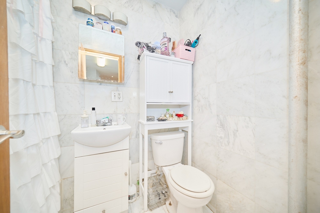 454 9th Avenue - Photo 5