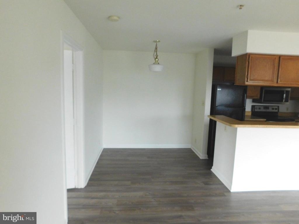 200 Dover Place - Photo 8