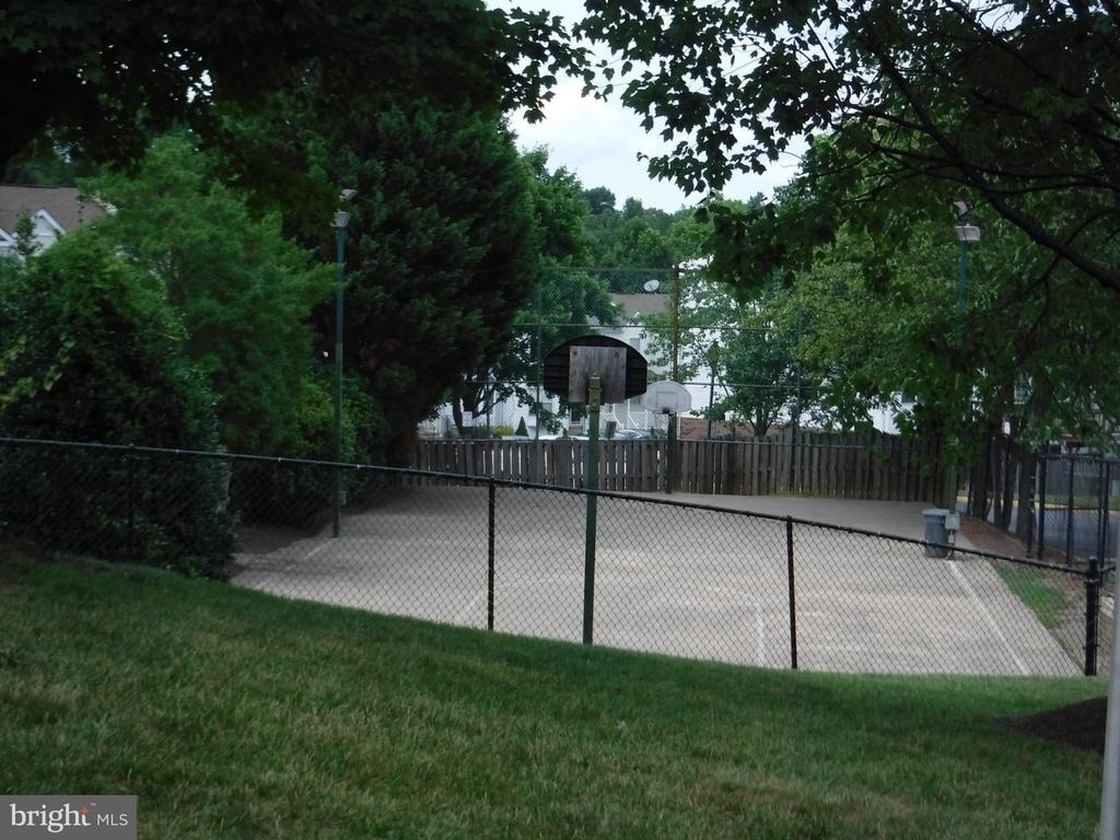 200 Dover Place - Photo 17