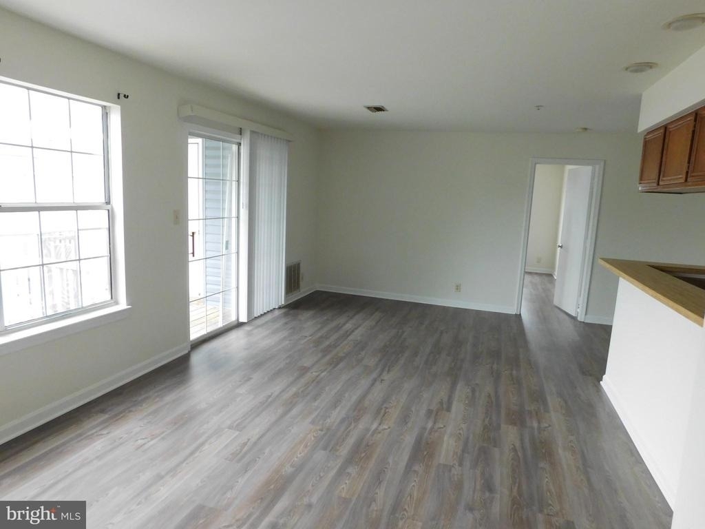 200 Dover Place - Photo 4