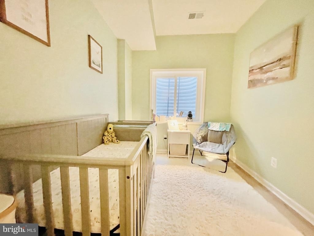 127 Streamview Drive - Photo 4