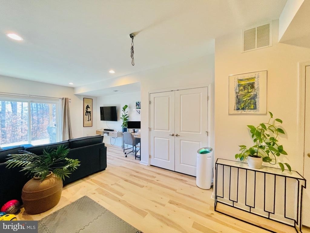 127 Streamview Drive - Photo 6
