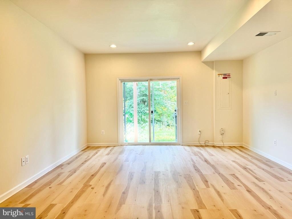 127 Streamview Drive - Photo 30