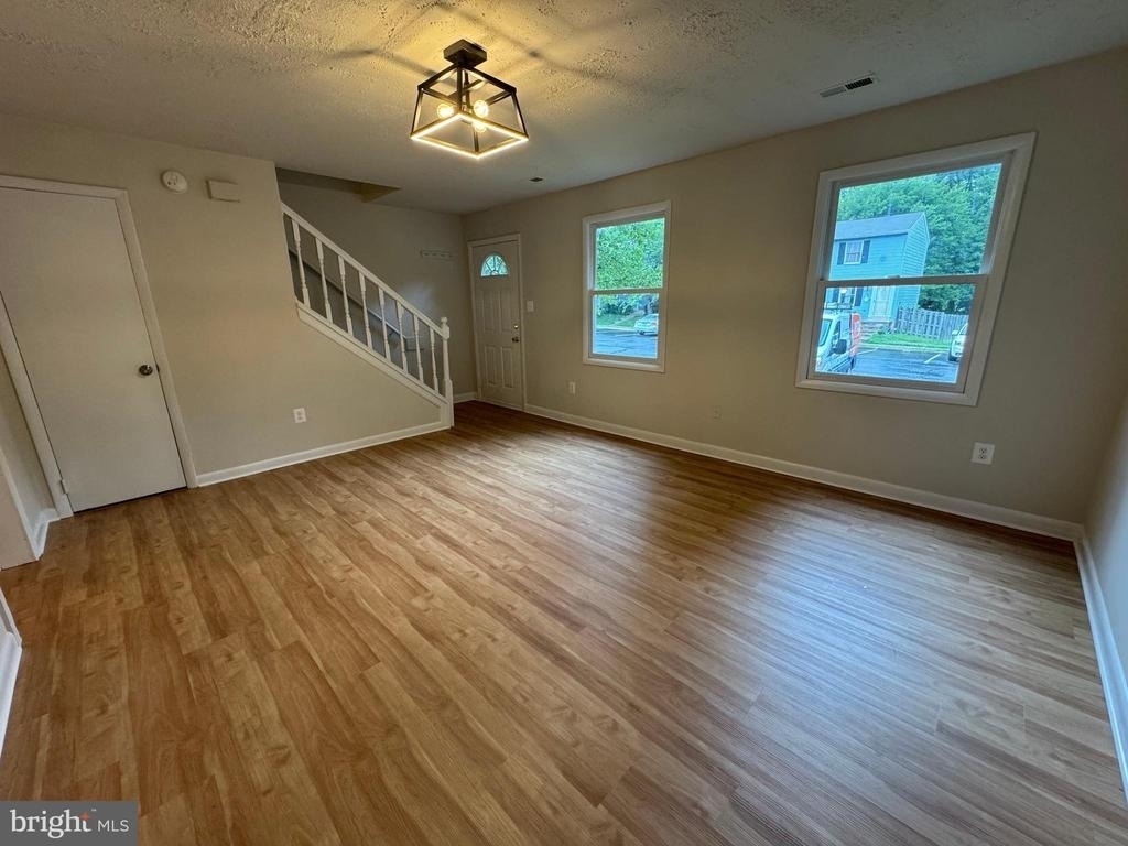 5140 Redbud Road - Photo 3